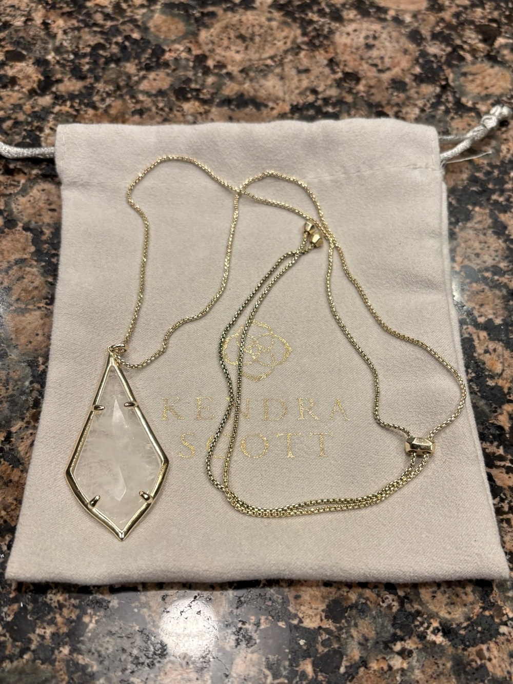 Kendra Scott Lilith Pendant Necklace
